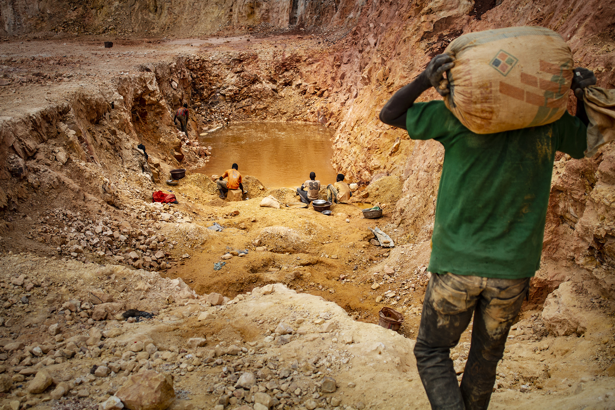 Gold Mines | Manel Quiros Photography